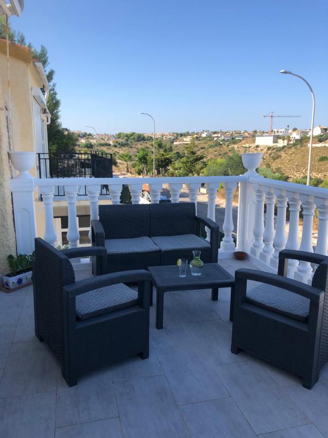 Detached Extended Lola Villa La Marina Exterior photo